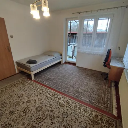 Semesterbostad Zeleny Dom *
