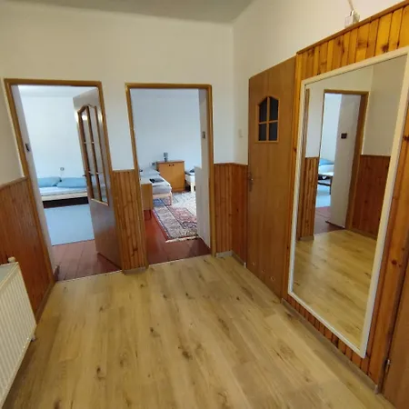 Semesterbostad Zeleny Dom Brezno